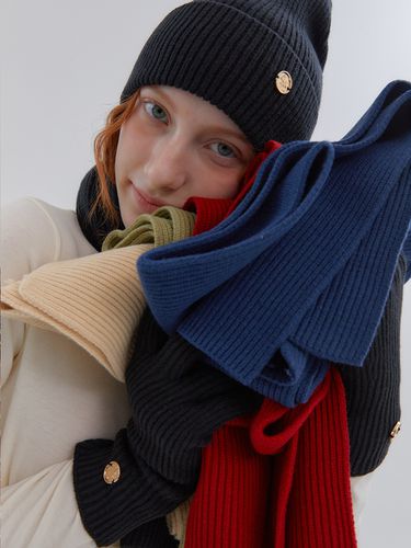 ANNC Beanie And Scarf And Gloves Set_Black - ANOETIC - Modalova