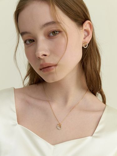 Set] Ribbon Heritage Earring And Necklace_Gold - KINDABABY - Modalova