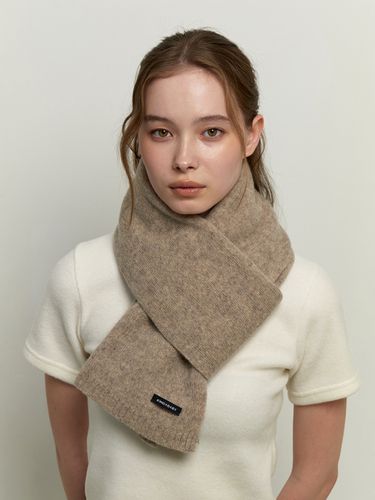 Cozy Knit Scarf_Moca Beige - KINDABABY - Modalova