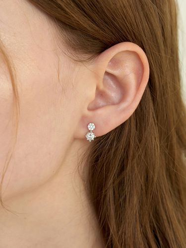 Peony Double Cubic Earring - KINDABABY - Modalova