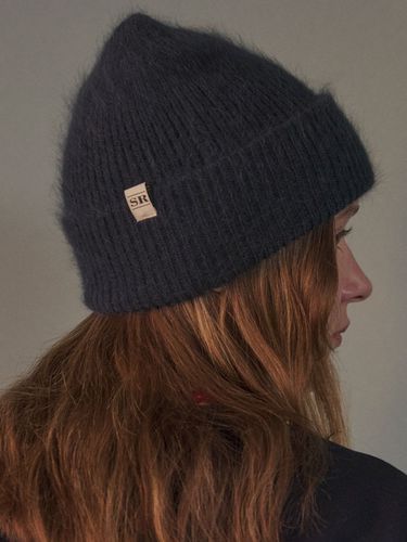 Hairy Beanie_Dark Navy - SO IR - Modalova