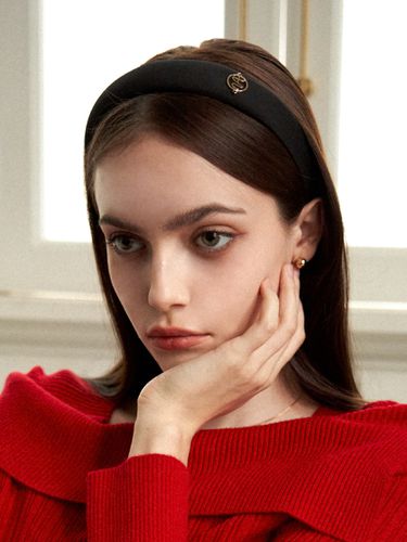 Satin Hairband_Black - valluat - Modalova