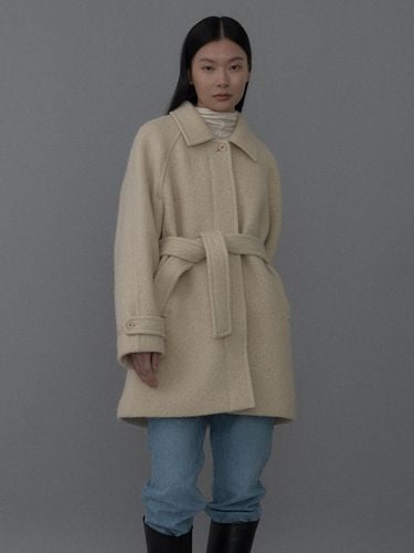 Karen Boucle Mac Coat - ORE - Modalova