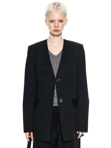 Cotton Blended Collarless Strap Blazer_Black - Matin Kim - Modalova