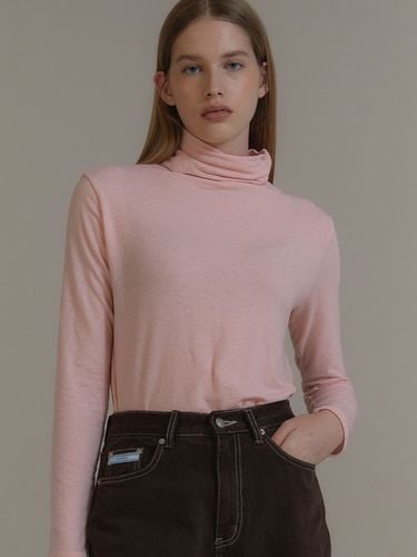 ANC Classic Turtleneck Top_Pink - ANOETIC - Modalova