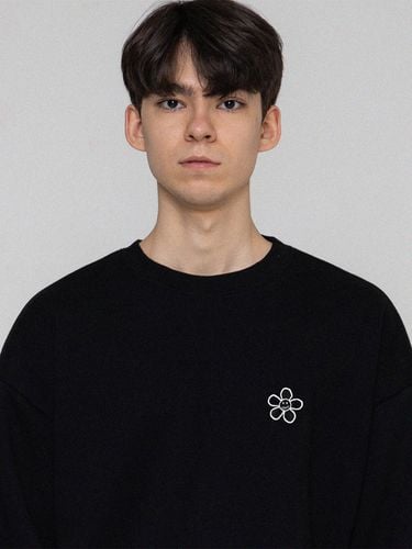 Line Flower Dot Embroidery Sweatshirt - Black - GRAVER - Modalova