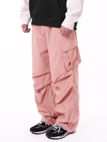 Nylon Wide Parachute Cargo Pants_Pink - THAT`S IT - Modalova