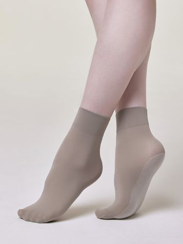 Basic Soft Quarter Socks - HUGDAY - Modalova