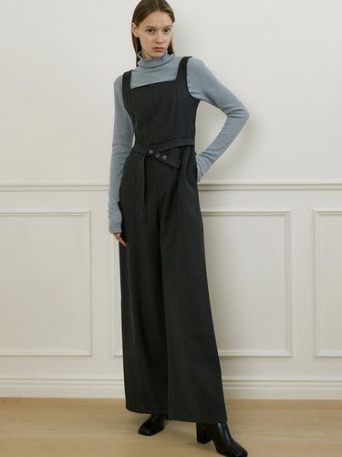 Belt Point Slim Wide Jumpsuit_Charcoal - ourcomos - Modalova