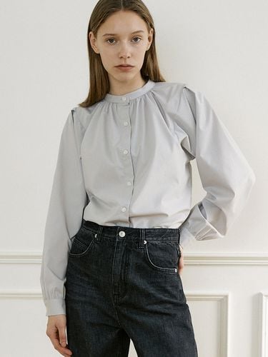 Half-Neck Shirring Blouse - ourcomos - Modalova