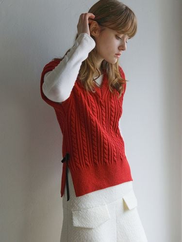 Cable Knit Vest _ Red - PAUL&ALICE - Modalova