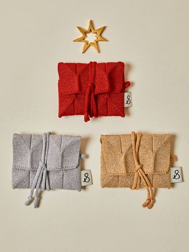 Lucky Pleats Knit Card Wallet Starry_All - JOSEPH & STACEY - Modalova