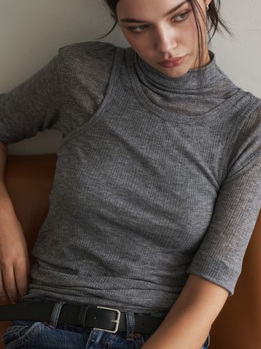 Turtle Neck Layered T-Shirt_Grey - SIGREAT - Modalova