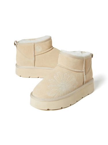 Classique Mini Ugg Boots - MARDI MERCREDI LESPOMPES - Modalova