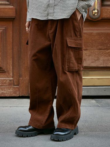 Wide Cargo Pocket Corduroy Pants (4 Color) - MINIMAL PROJECT - Modalova