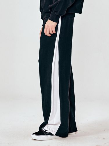 Oversized Track Sweatpants_Black White - MOMENTISM - Modalova