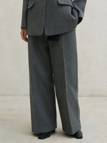 Barrel Wool Straight Pants - BLOSSOM H COMPANY - Modalova