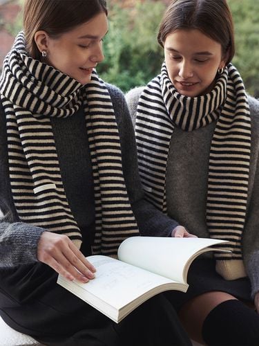 Casual Stripe Knit Scarf - LOEIL - Modalova