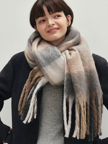 First Label Bold Scarf_Check Beige - LOEIL - Modalova