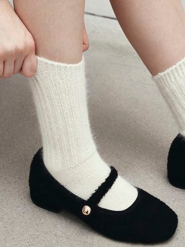 Basic Pastel Socks - LOEIL - Modalova