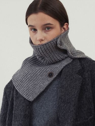 Button Point Knit Neck Warmer - LOEIL - Modalova