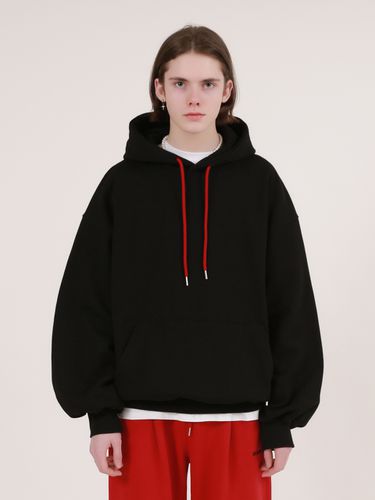 Different Color On String Oversized Fit Hoodie - MOMENTISM - Modalova