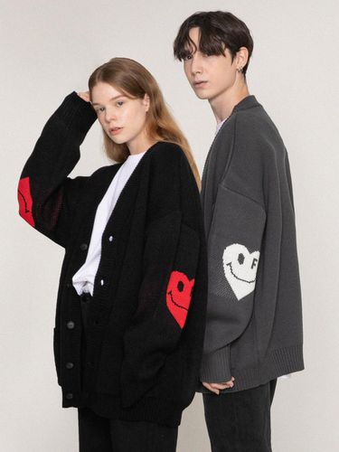 UNISEX] Elbow Heart Knit Cardigan - GRAVER - Modalova