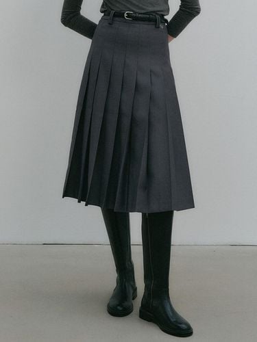 Kyra Pleated Skirt - LOOKAST - Modalova