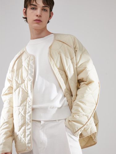 Wave Volume Quilted Liner Jacket_Beige - evener - Modalova