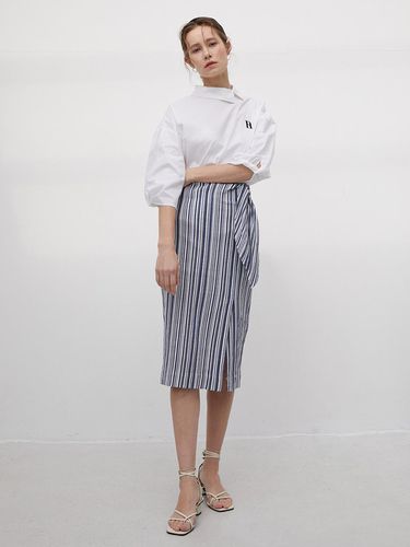 Premiun Modal Stripe Twist Ribbon Skirt _ - Et demain - Modalova