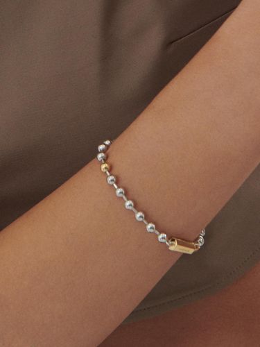 H Edition Silver C Bracelet - hyeres-lor - Modalova