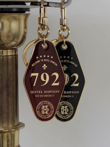 Hotel Dawson Check In Keyring - HOTEL DAWSON - Modalova