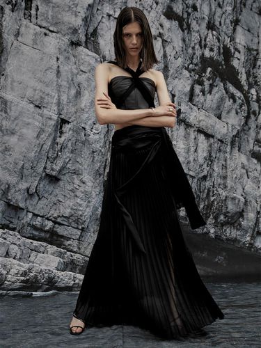 YVES Unbalance Silk Twisted Pleated Skirt () - MUSEE - Modalova