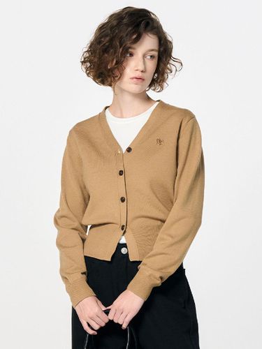 GNRL ESSENTIAL CARDIGAN_BEIGE - GENERAL IDEA - Modalova