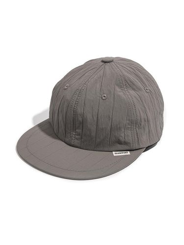 Quilted 6-Panel Cap_Grey - Slowpoke - Modalova