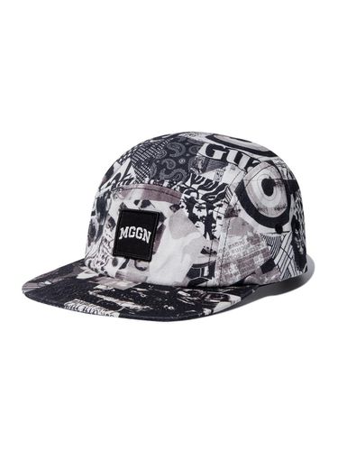 Headwear 9305 Collage Print Camp Cap_Mono - MAGOODGAN - Modalova