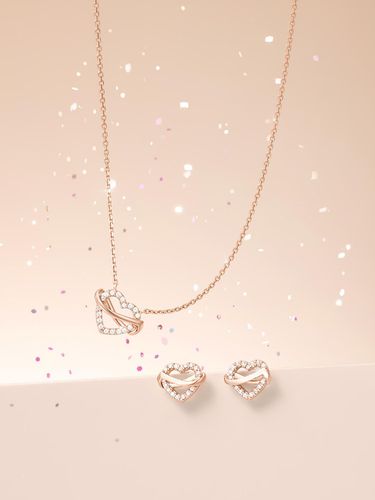 Eter Holiday Heart Necklace + Earring Set - J.ESTINA - Modalova