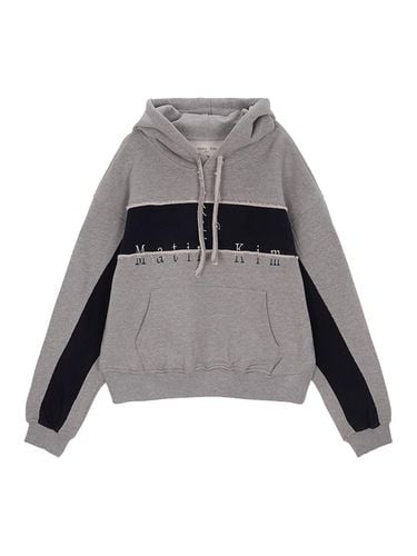 Cut Logo Hoodies_Grey - Matin Kim - Modalova