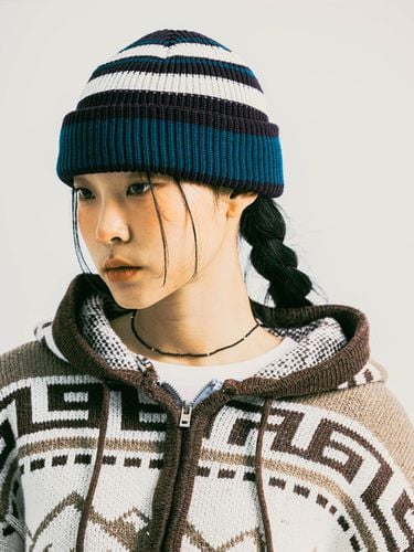 Multi Stripe Beanie_Navy - YE-YE - Modalova