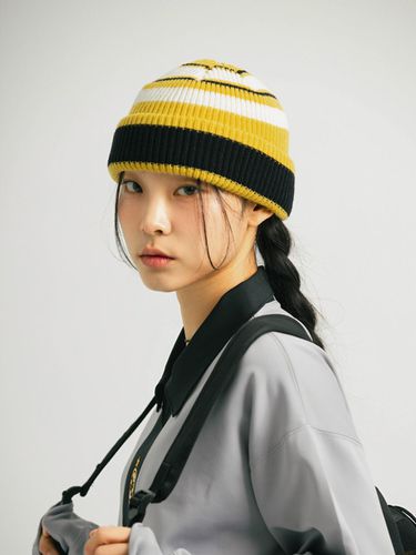 Multi Stripe Beanie - YE-YE - Modalova