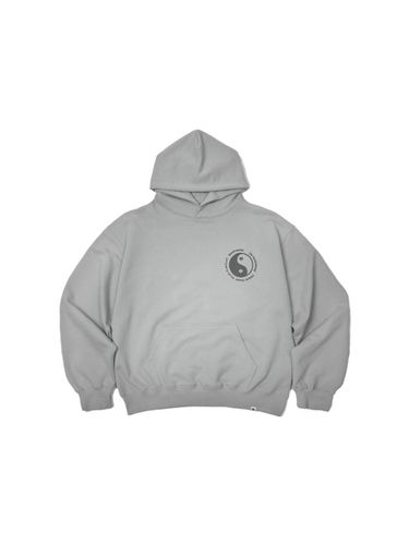 Yinyang Logo Hoodie _ Gray - SLEEPYEYES - Modalova