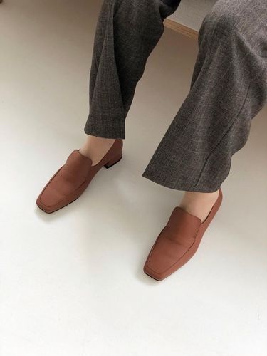 Minimal Square Loafer_Brown - jeu d`art - Modalova