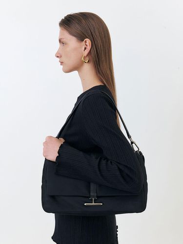 Trudy Nylon Large Shoulder Bag_Black - JOY GRYSON - Modalova