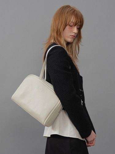 Hani Shoulder Bag_Moss Beige - RAIVE - Modalova