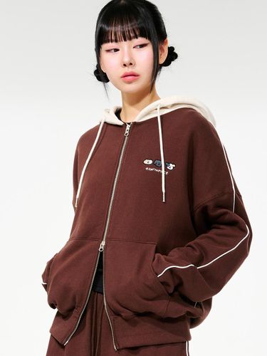 EWP Family Line Zip-Up Hoodie Brown - PIECEMAKER - Modalova