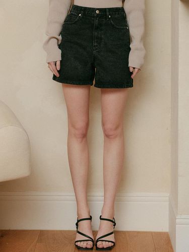 RYNN Denim Shorts - LOOKAST - Modalova