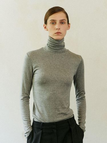 Turtleneck T-shirt (5 Colors) - WHEN WE WILL - Modalova