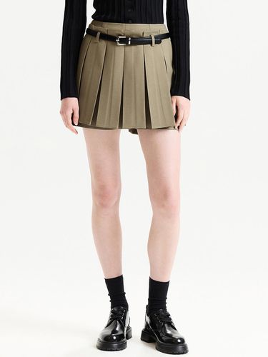 Belted Pleats Shorts_Beige - HAE BY HAEKIM - Modalova