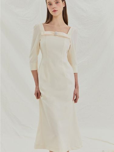 Illalla Dress (2 Colors) - IvanaHelsinki - Modalova