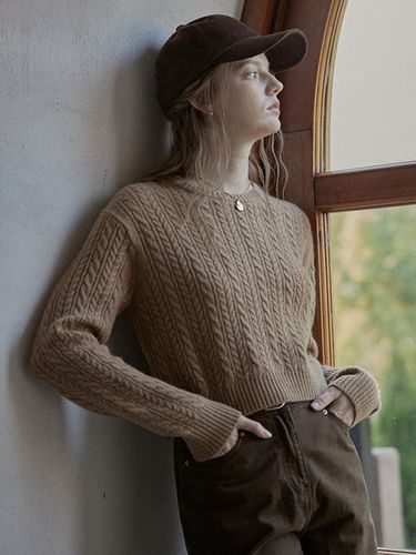 Twist Round Neck Sweater - Proud Mary - Modalova